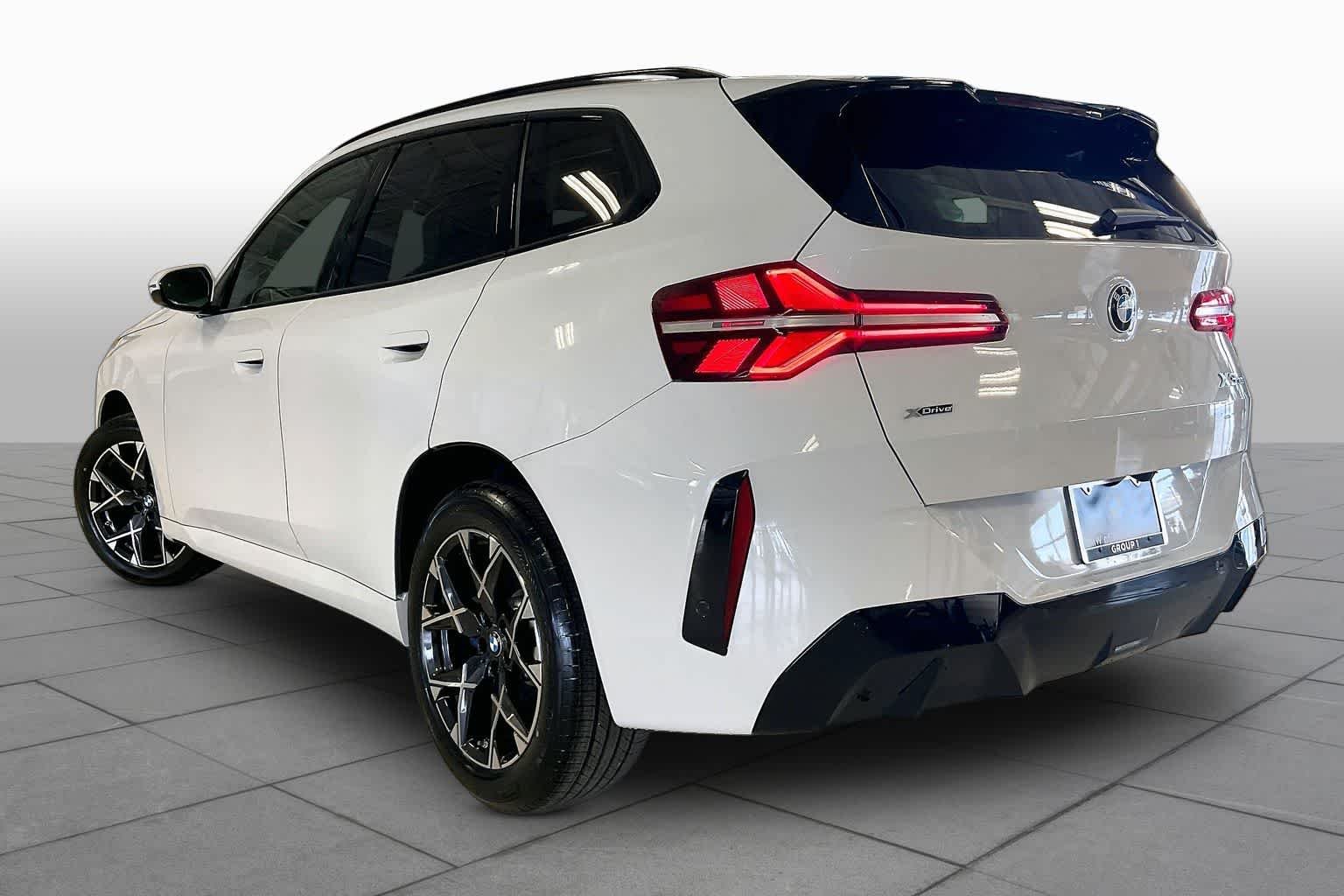 Used 2026 Alpine White BMW 30 xDrive image 12