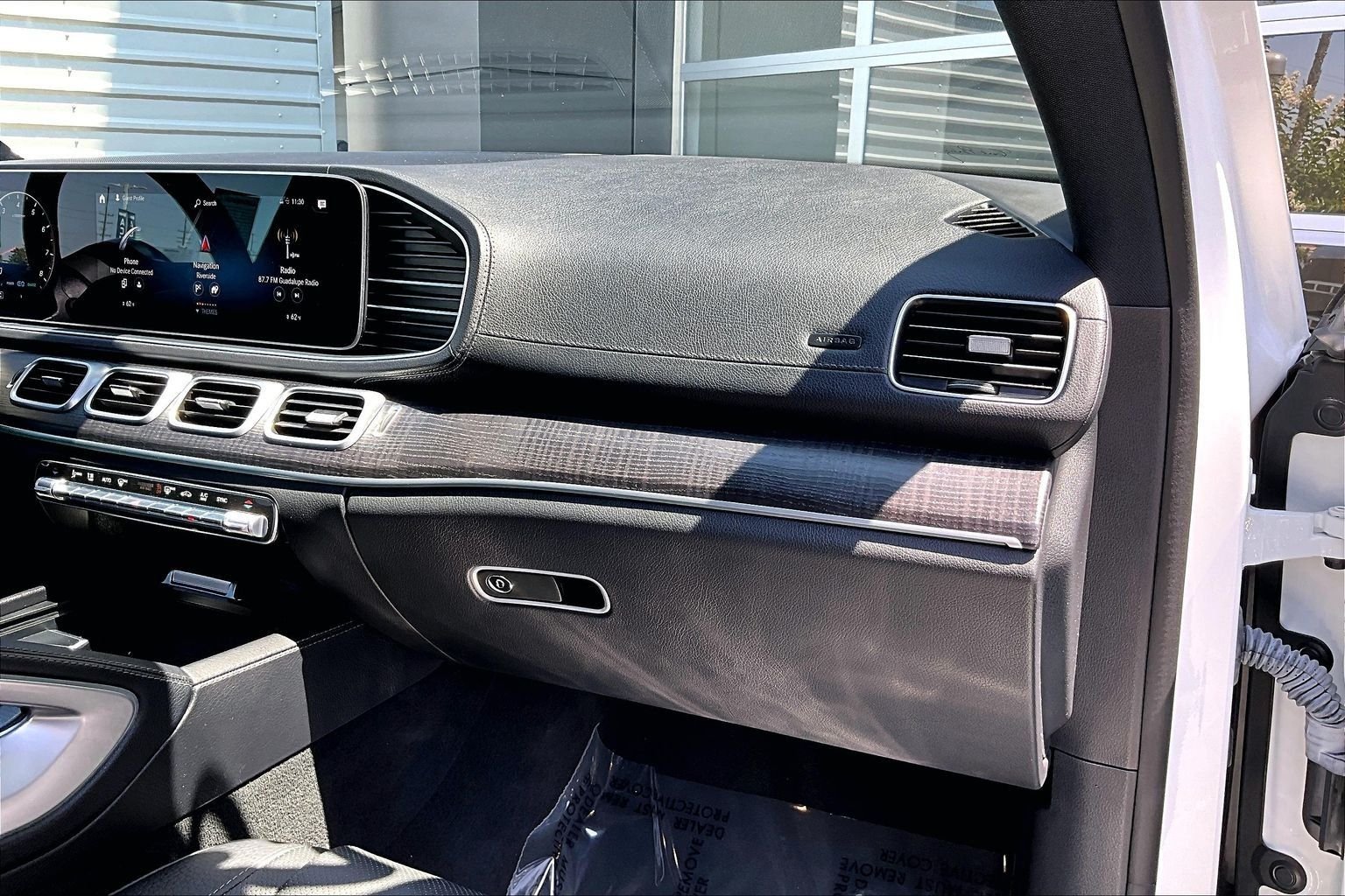 Used 2023  Mercedes-Benz GLS 450 image 16