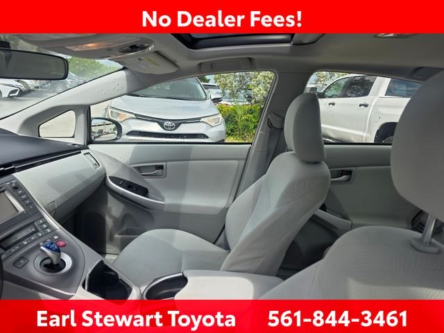 Used 2013 Gray Toyota Three image 5