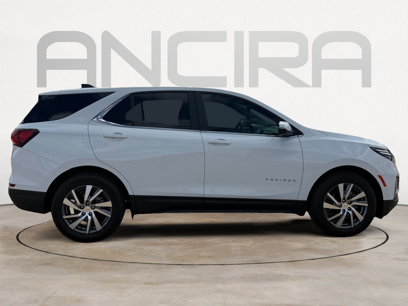 Used 2024 Summit White Chevrolet LT image 11