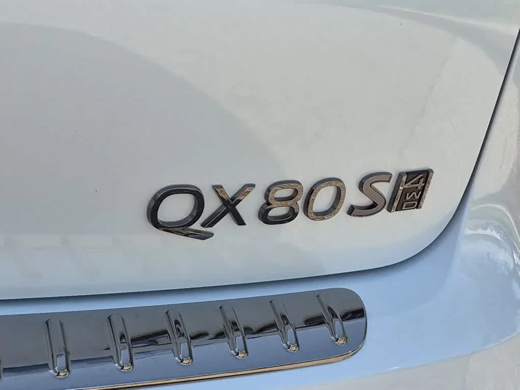 New 2027 RADIANT WHITE INFINITI Sport 4WD image 23