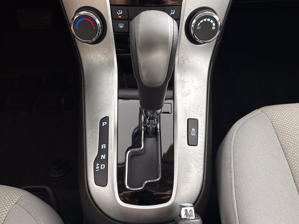 2015 Chevrolet Cruze 1LT - Photo 19