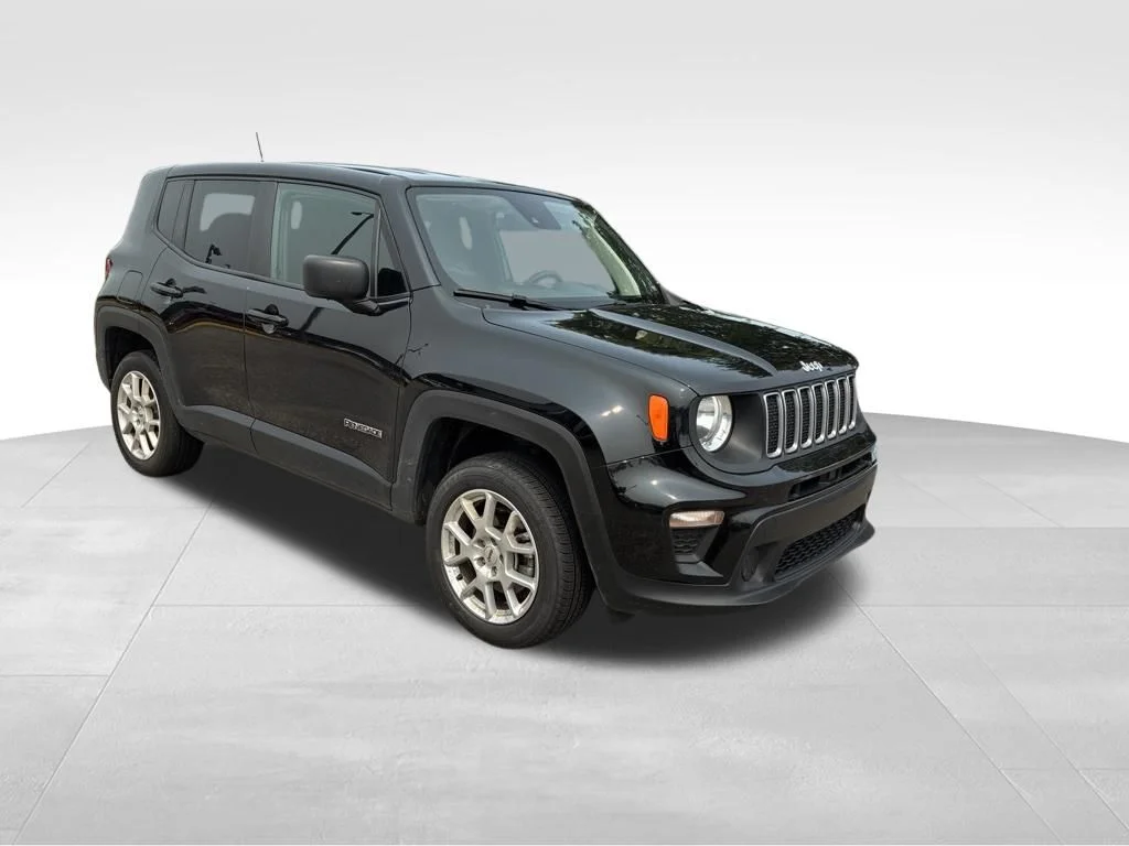 Used 2023 Black Jeep Latitude image 8