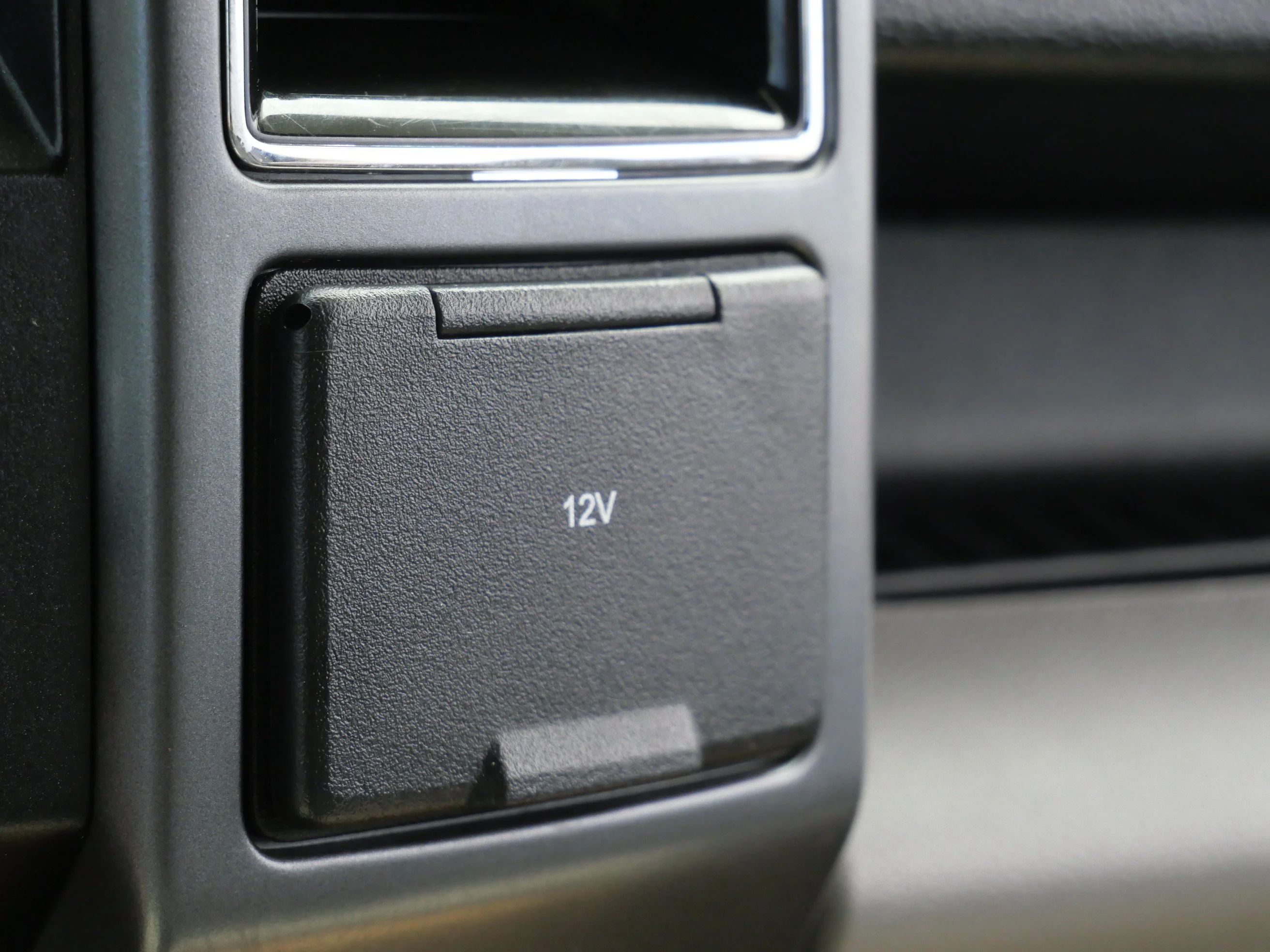 Used 2019 Magnetic Metallic Ford XLT 4WD SuperCab 6.5 Box image 25