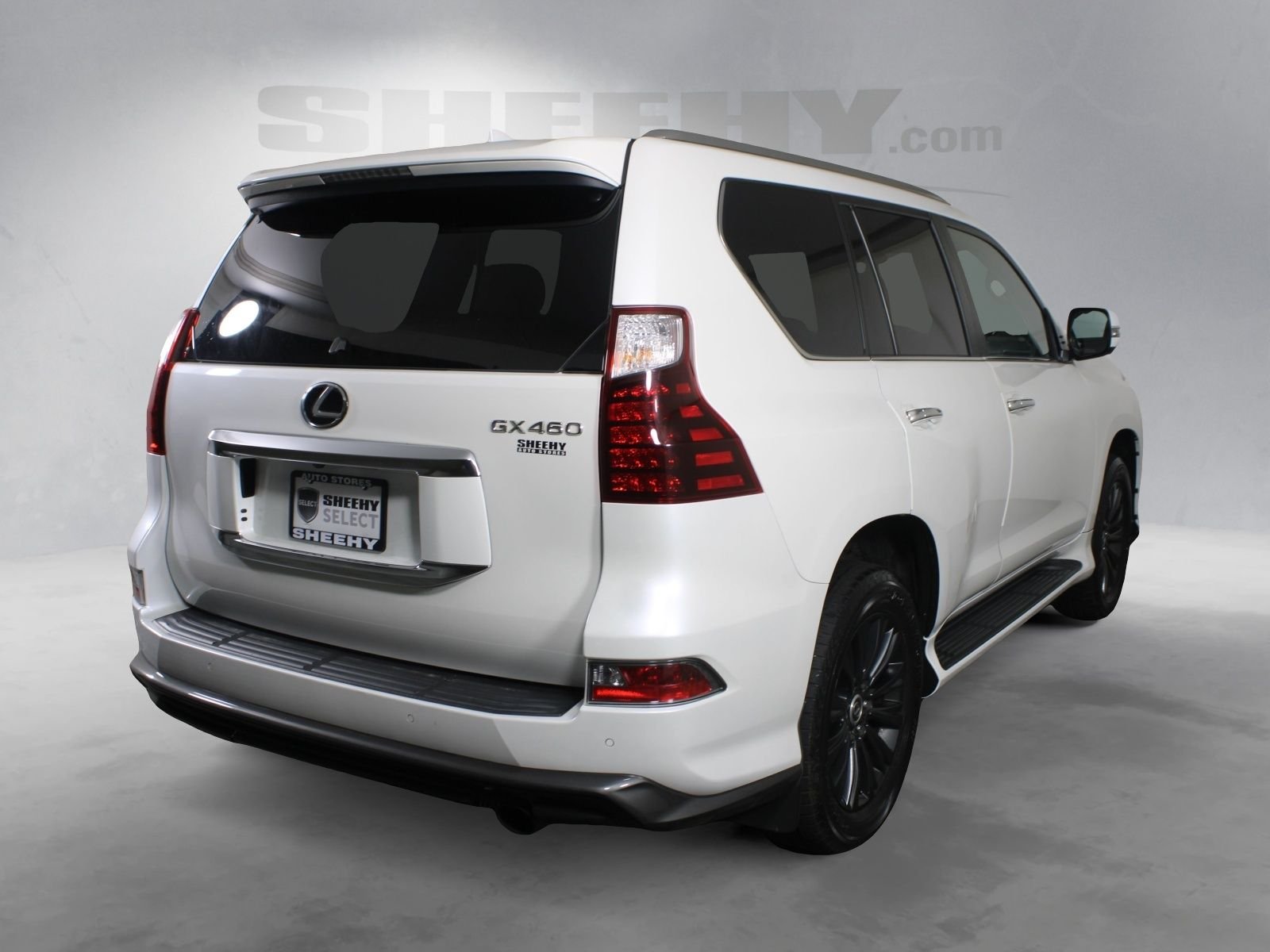 Used 2022  Lexus 460 Luxury image 15