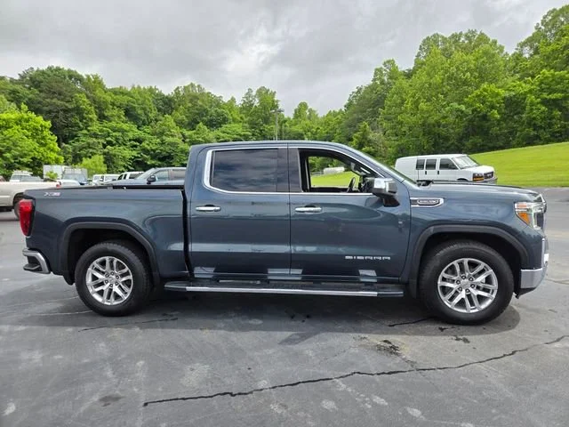 Used 2021 DARK SKY METALLIC GMC SLT image 9