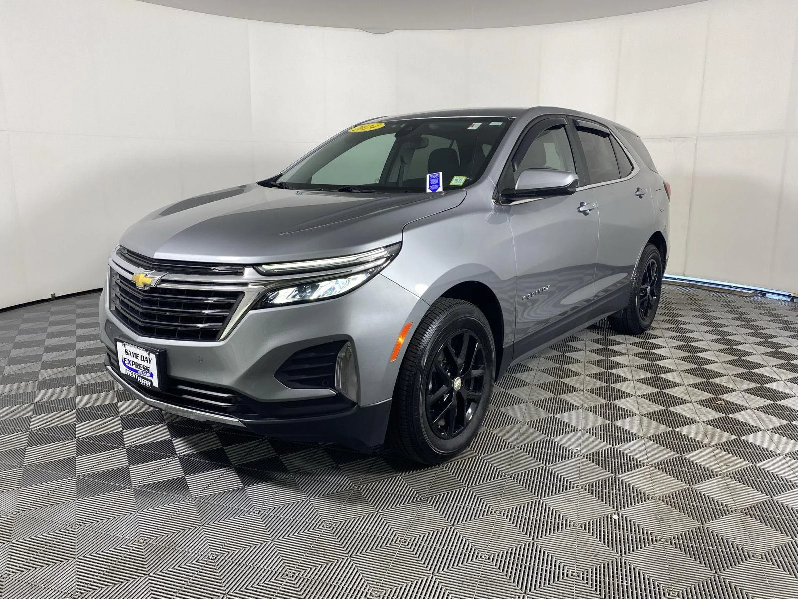 Used 2024 Sterling Gray Metallic Chevrolet LT image 3