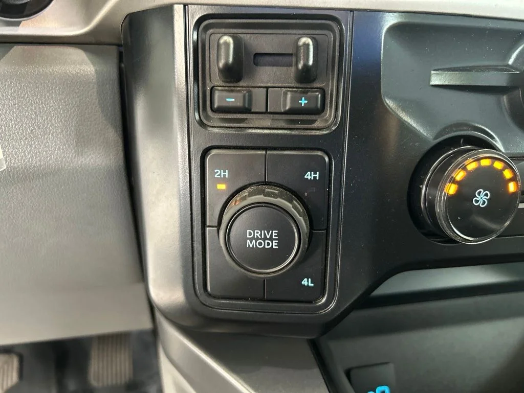 Used 2025 White Ford XLT image 28