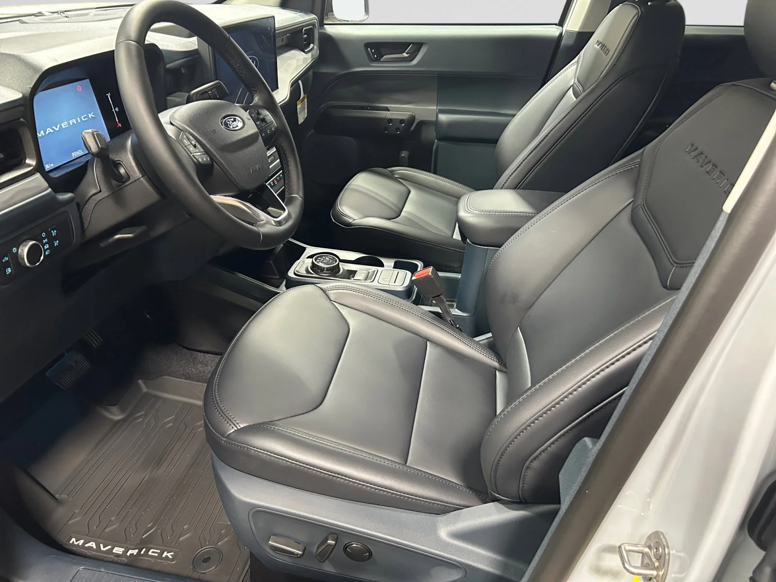 New 2026 Space White Metallic Ford Lariat image 13