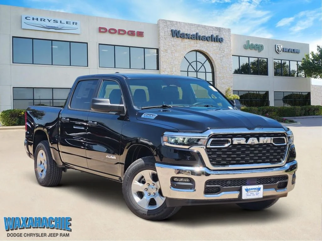 New 2026 Diamond Black Crystal Pearl-Coat Exterior Paint RAM Big Horn/Lone Star image 1