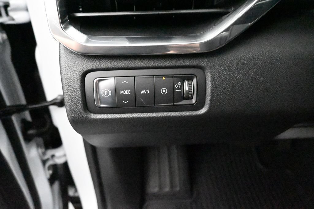 2026 GMC Acadia Denali Ultimate - Photo 10