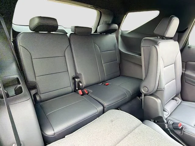 2026 Chevrolet Traverse LT - Photo 29