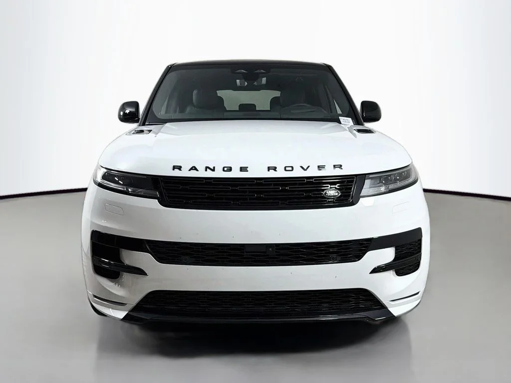 New 2026 Fuji White Land Rover Dynamic SE image 2
