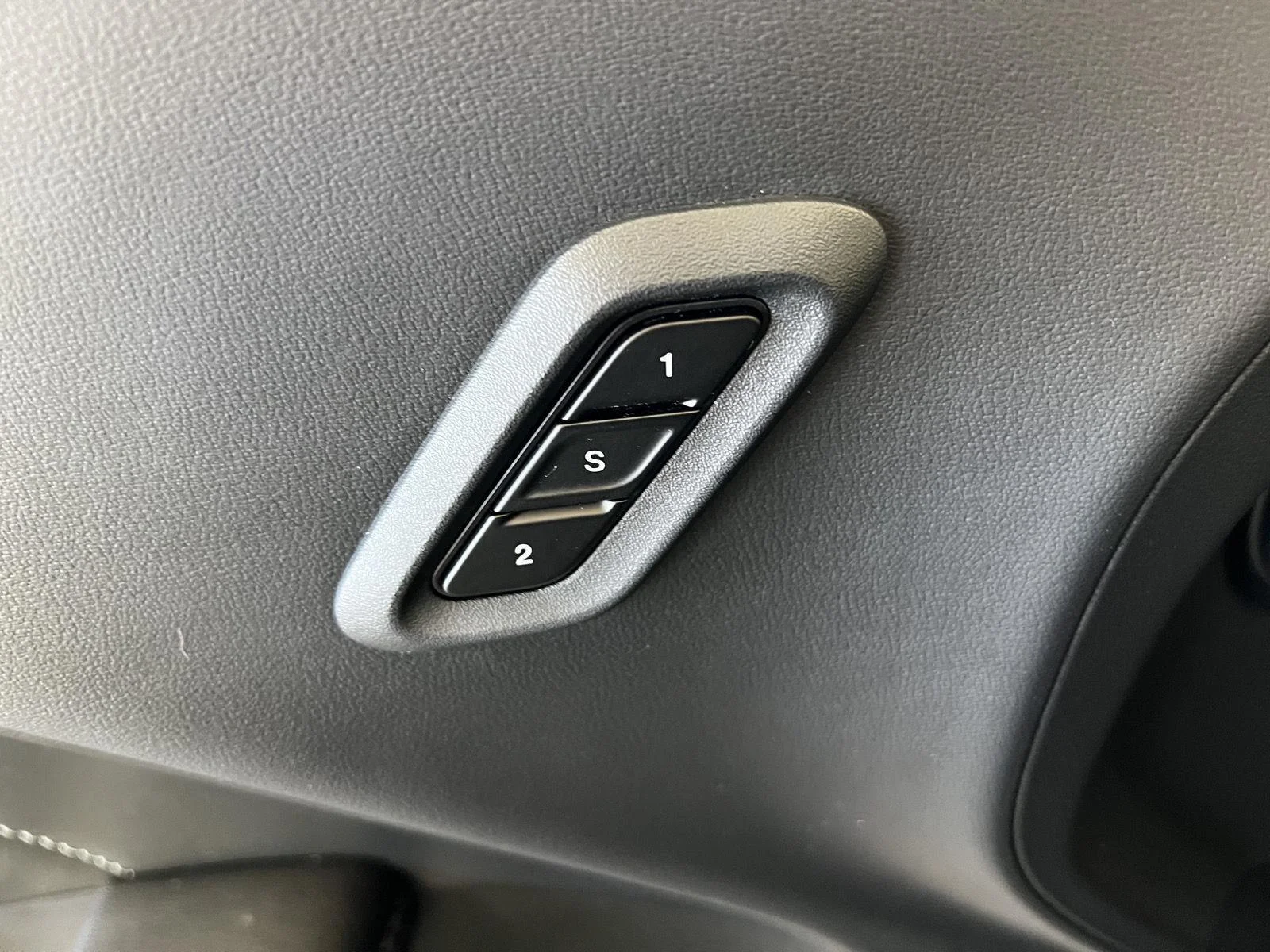 Used 2023 Pitch Black Clearcoat Dodge R/T image 8