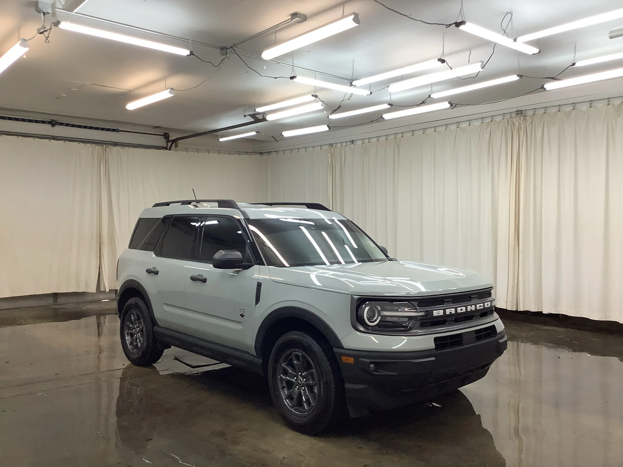 Used 2024 Cactus Gray Ford Big Bend image 3