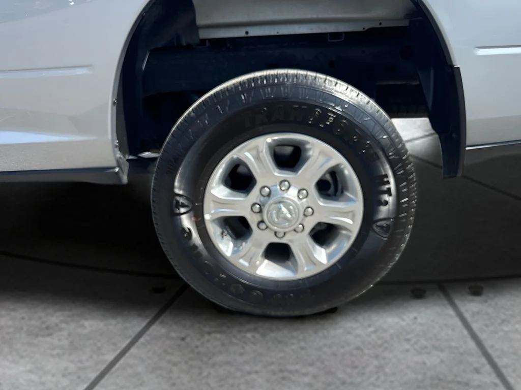 Used 2024 Silver Ram Big Horn image 29