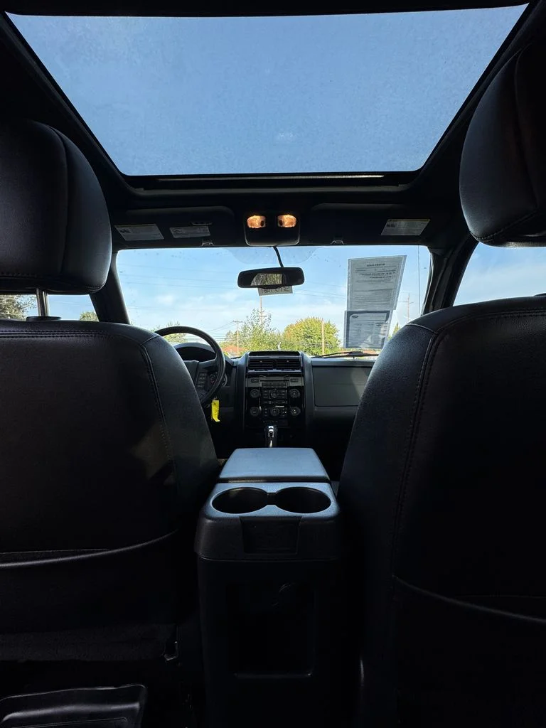 Used 2011 White Suede Ford Limited image 37
