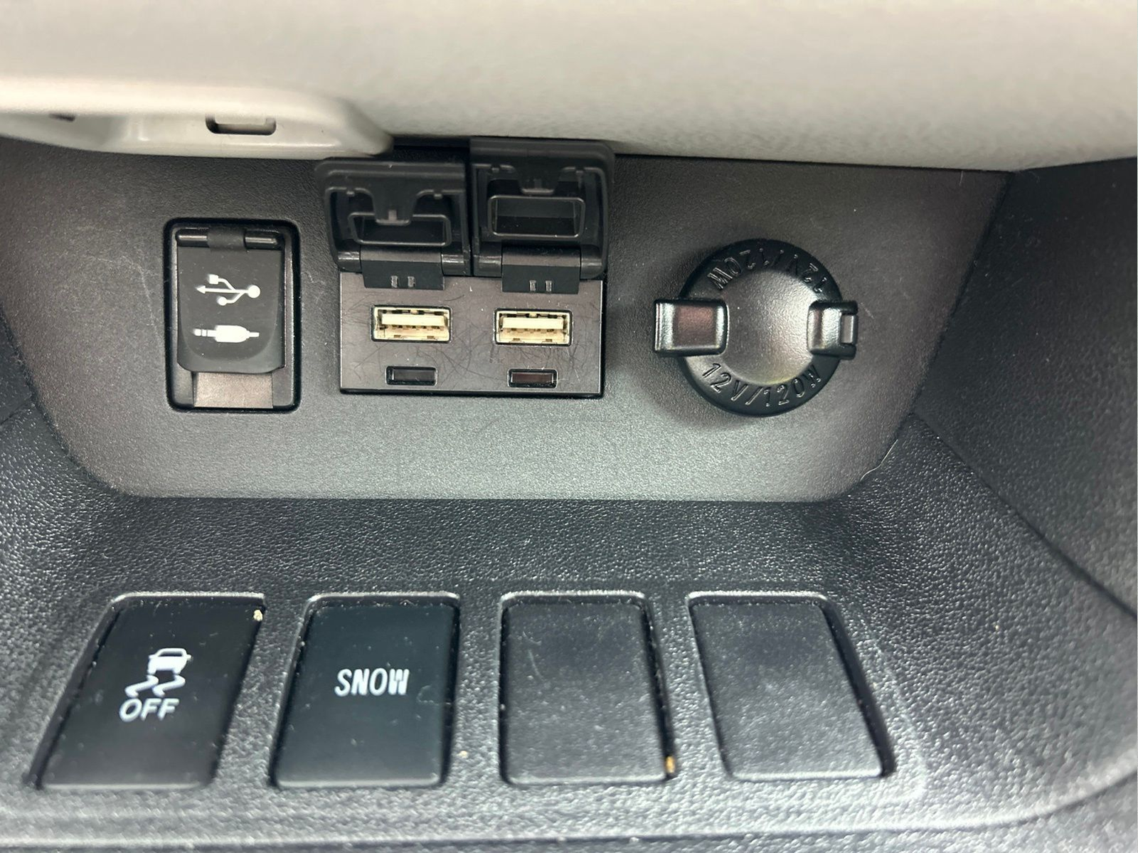 Used 2019 Gray Toyota LE Plus image 32