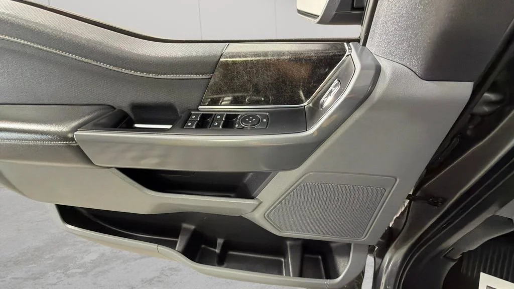 Used 2021 Gray Ford XLT image 26