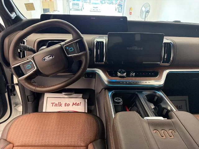 New 2027 Star White Metallic Tri-Coat Ford King Ranch® image 37