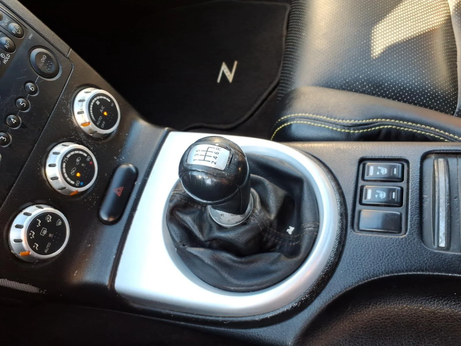 Used 2007 San Marino Blue Pearl Nissan Touring image 18
