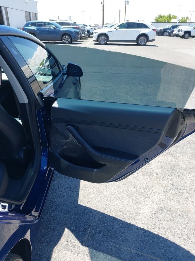 Used 2022  Tesla Long Range image 7