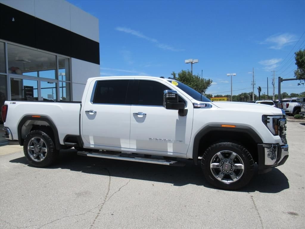 Used 2025 White GMC SLE image 2