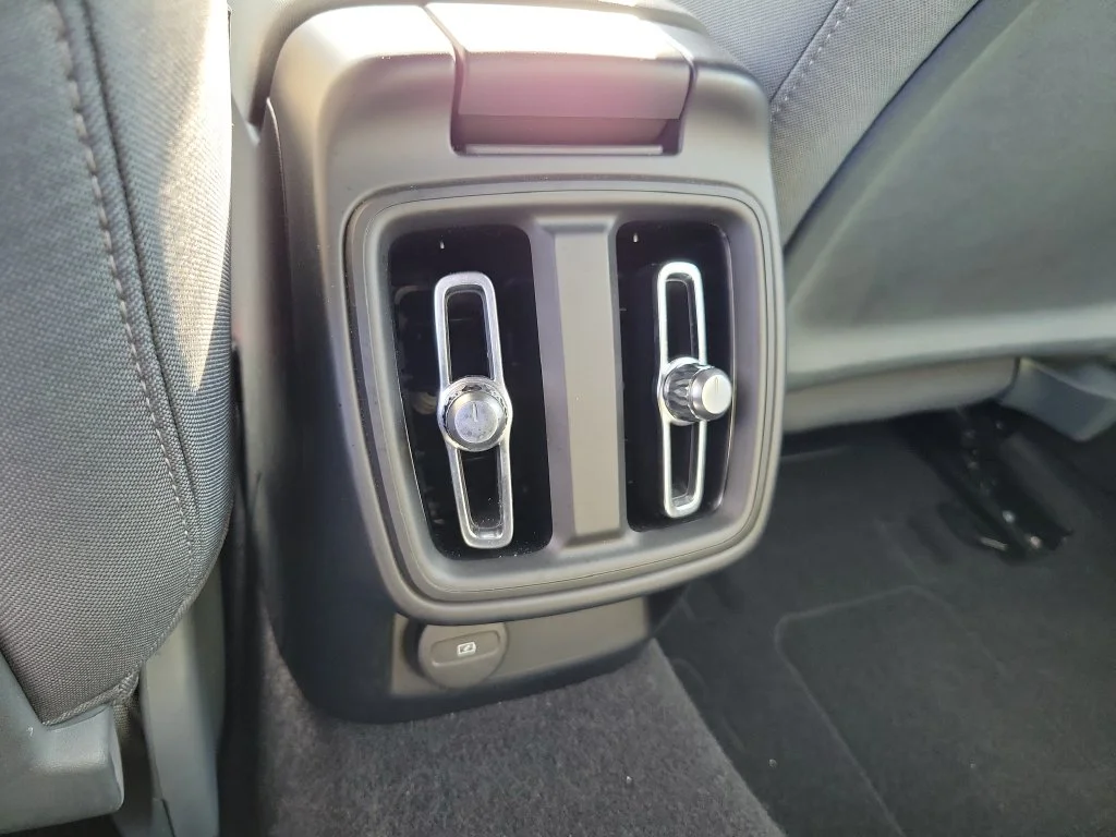 Used 2024 Blue Polestar Long Range Dual Motor image 18