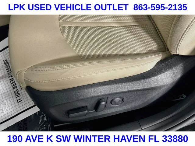 Used 2019 Black Hyundai SEL image 18