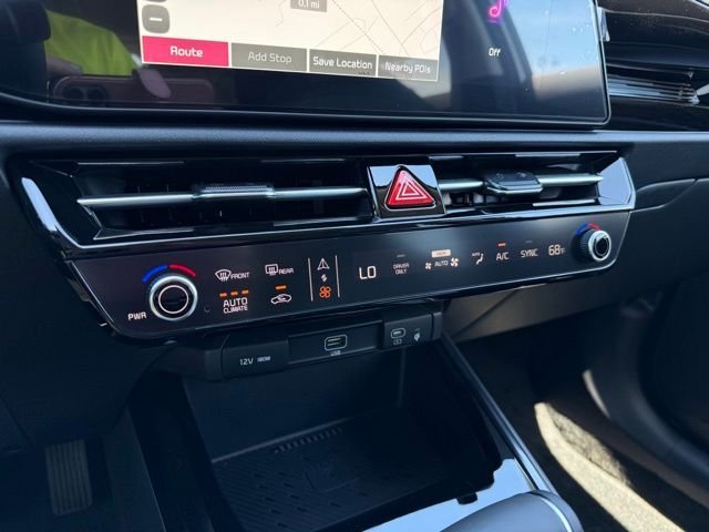 New 2026 Snow White Pearl Kia EX image 26