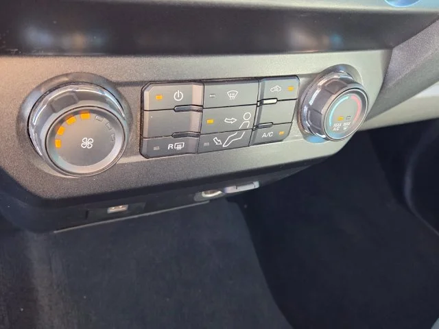 Used 2021 White Ford XL image 19