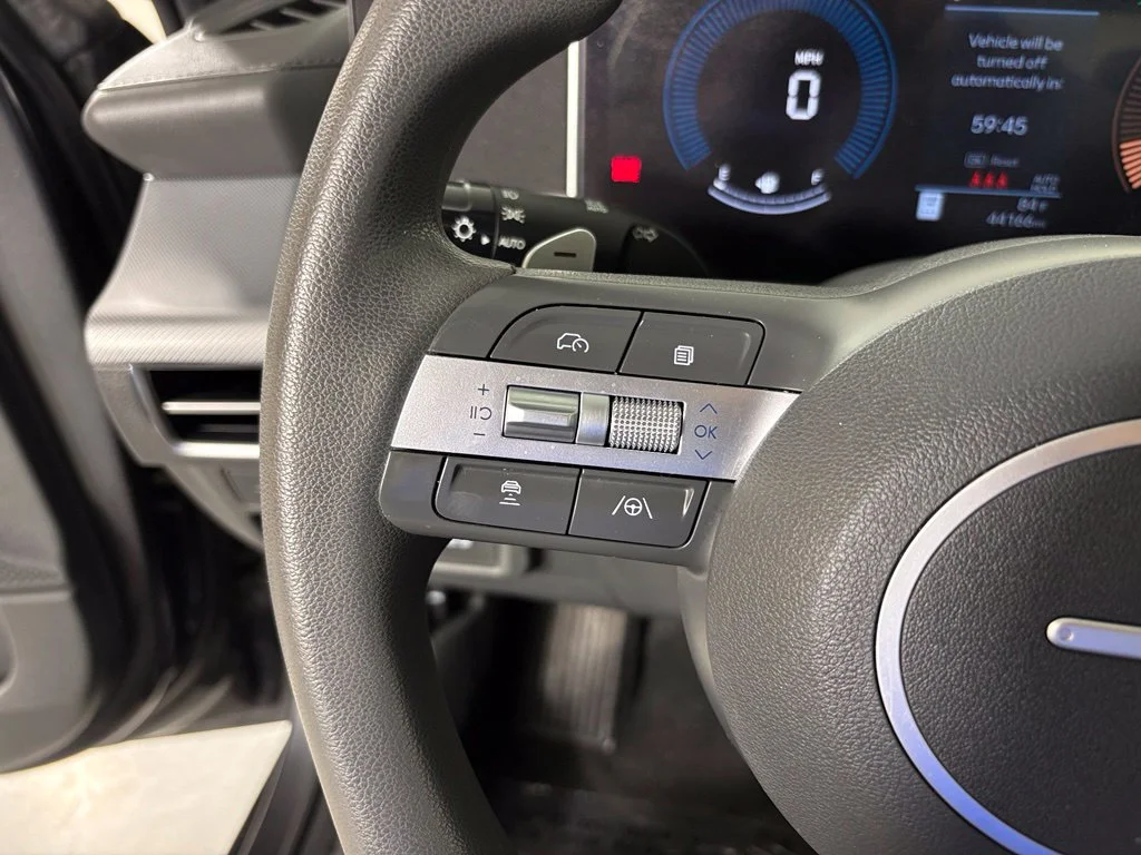 Used 2024 Gray Hyundai SEL image 18