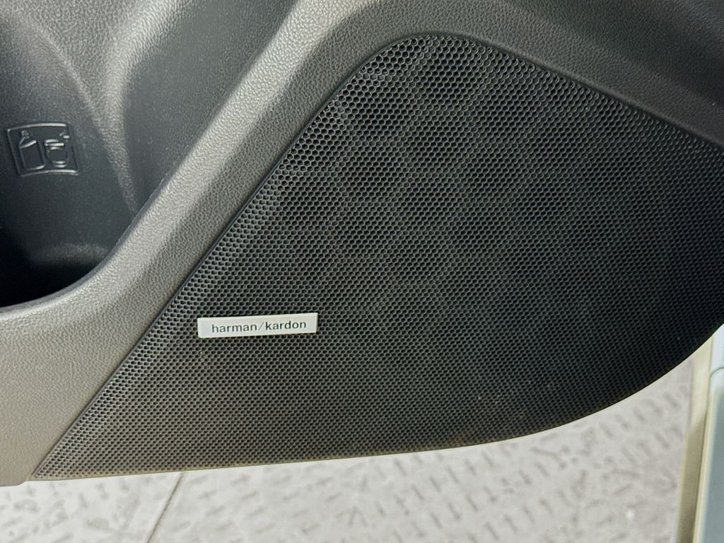Used 2018 Cool Gray Khaki Subaru Limited image 22