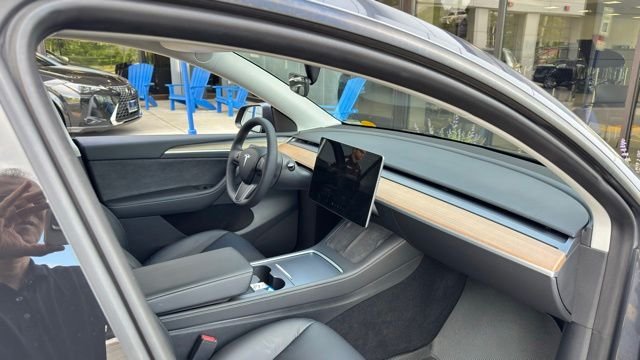 Used 2023 Midnight Silver Metallic Tesla Long Range image 23
