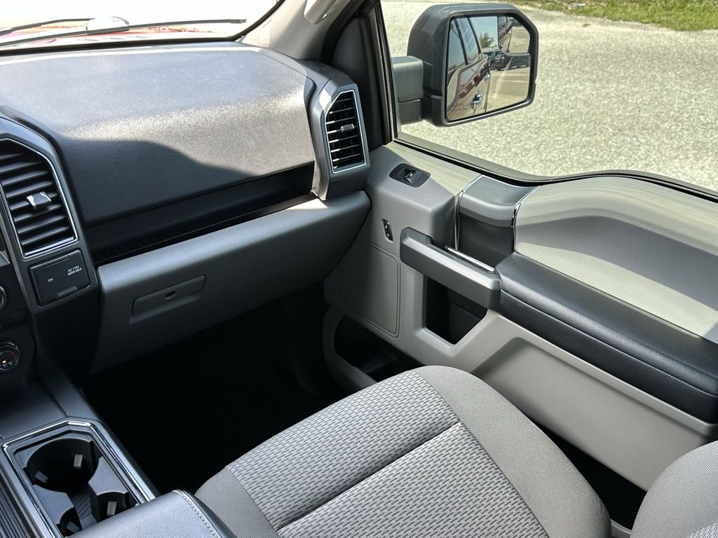Used 2018 Red Ford XLT image 17