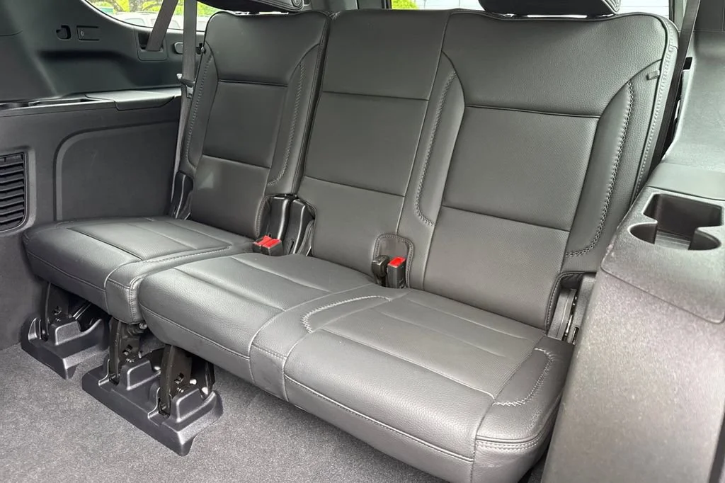 2025 GMC Yukon XL Denali - Photo 15