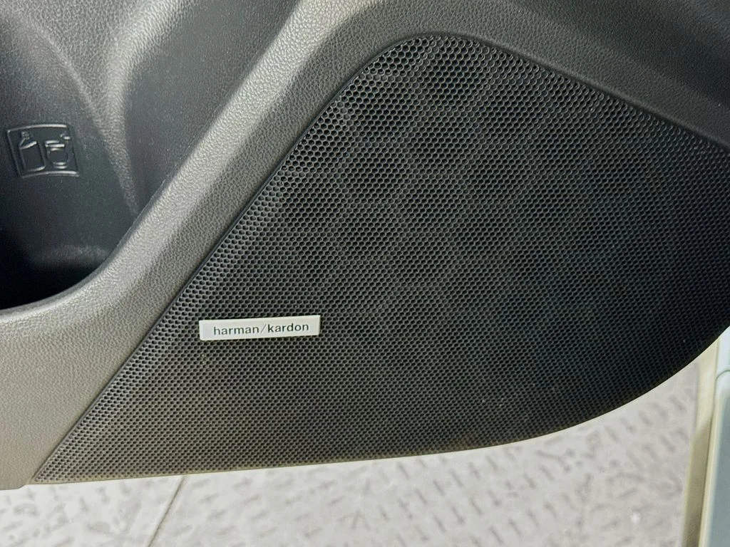 Used 2018 Cool Gray Khaki Subaru Limited image 23