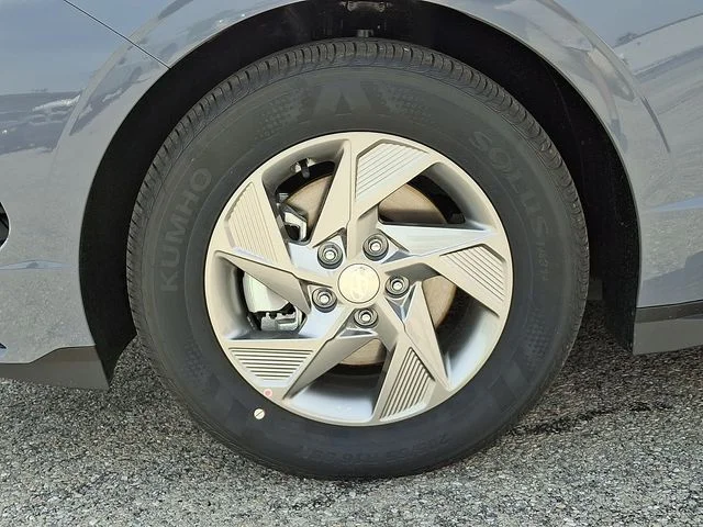 New 2026 Blue Hyundai SE image 20