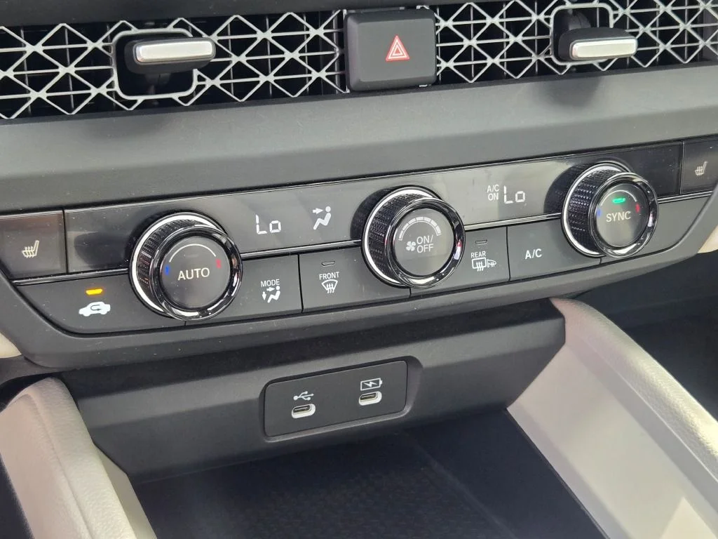 Used 2023  Honda EX image 24