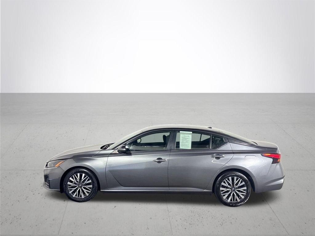 Used 2023 Gray Nissan 2.5 SV image 9