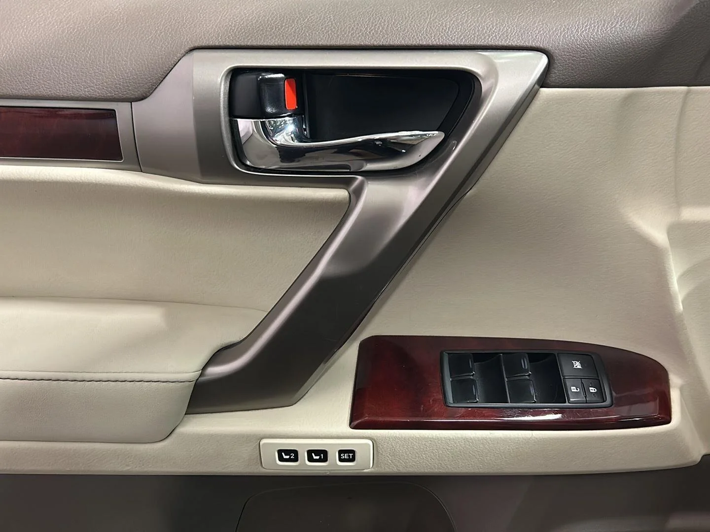 Used 2013 Black Onyx Lexus Premium image 5