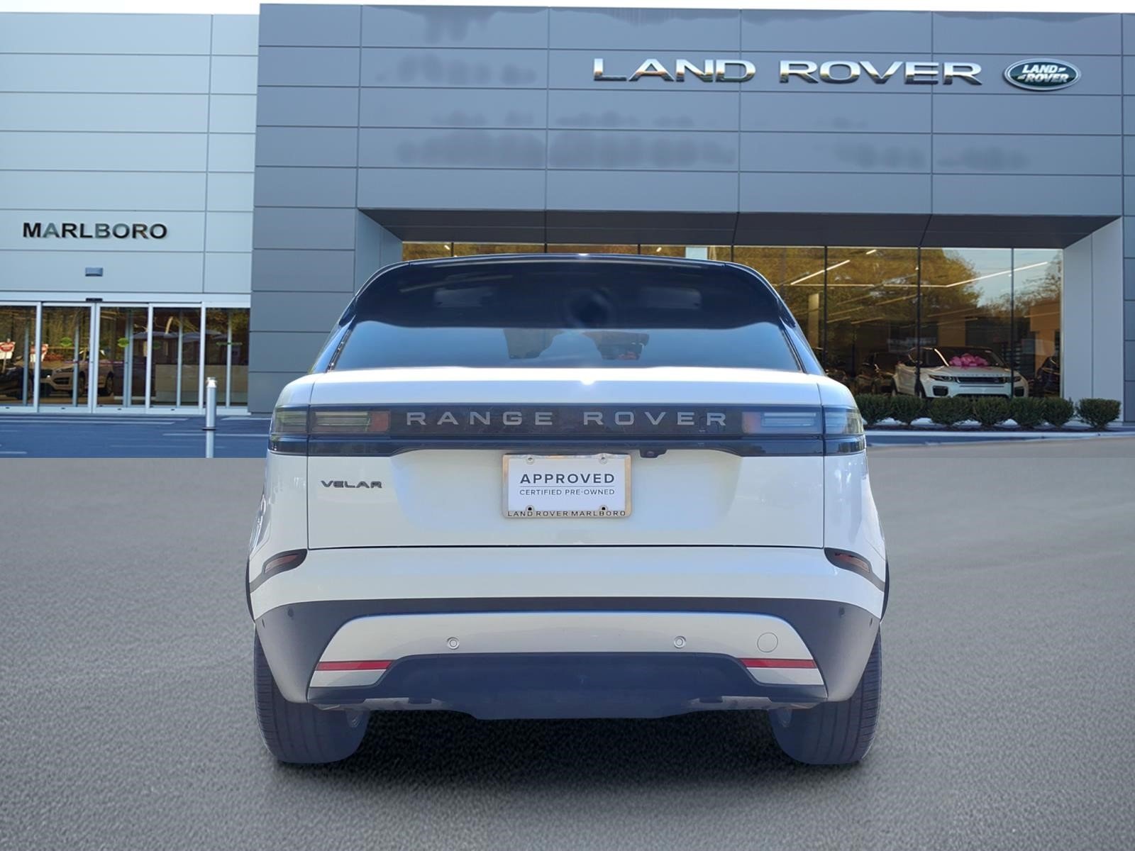 Certified Used 2026 Fuji White Land Rover S image 7