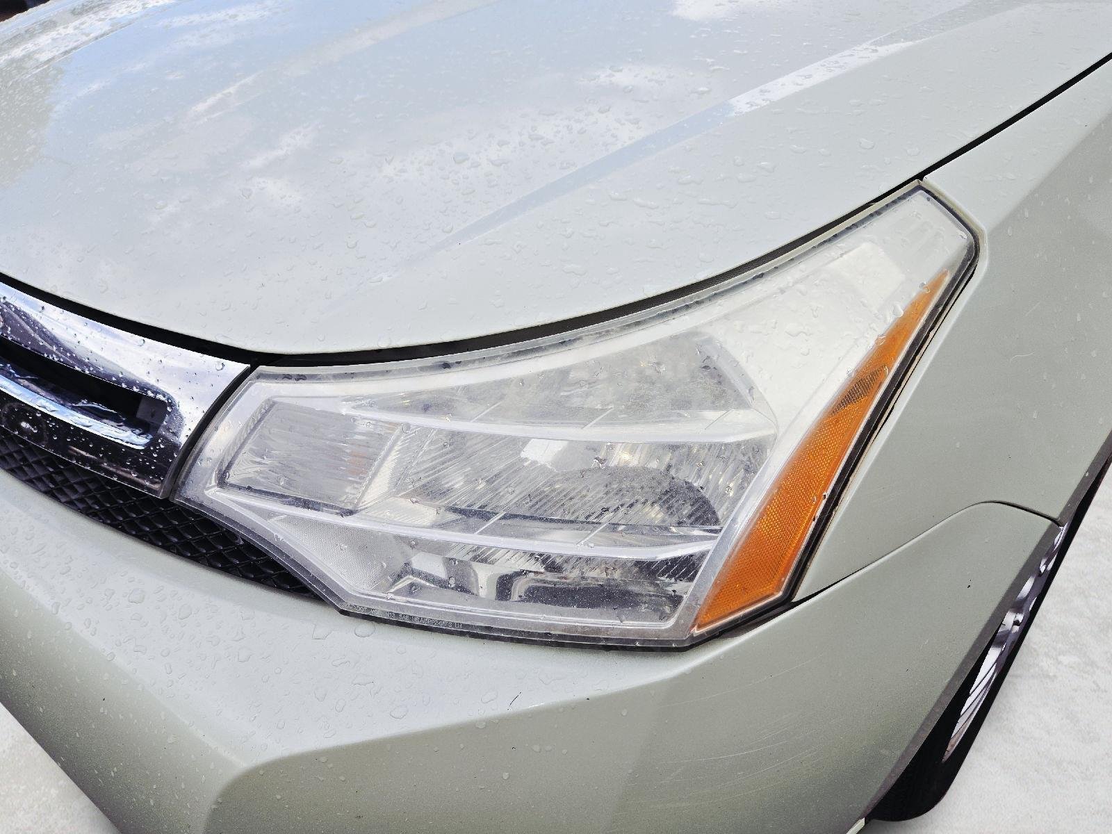 Used 2010  Ford SE image 28