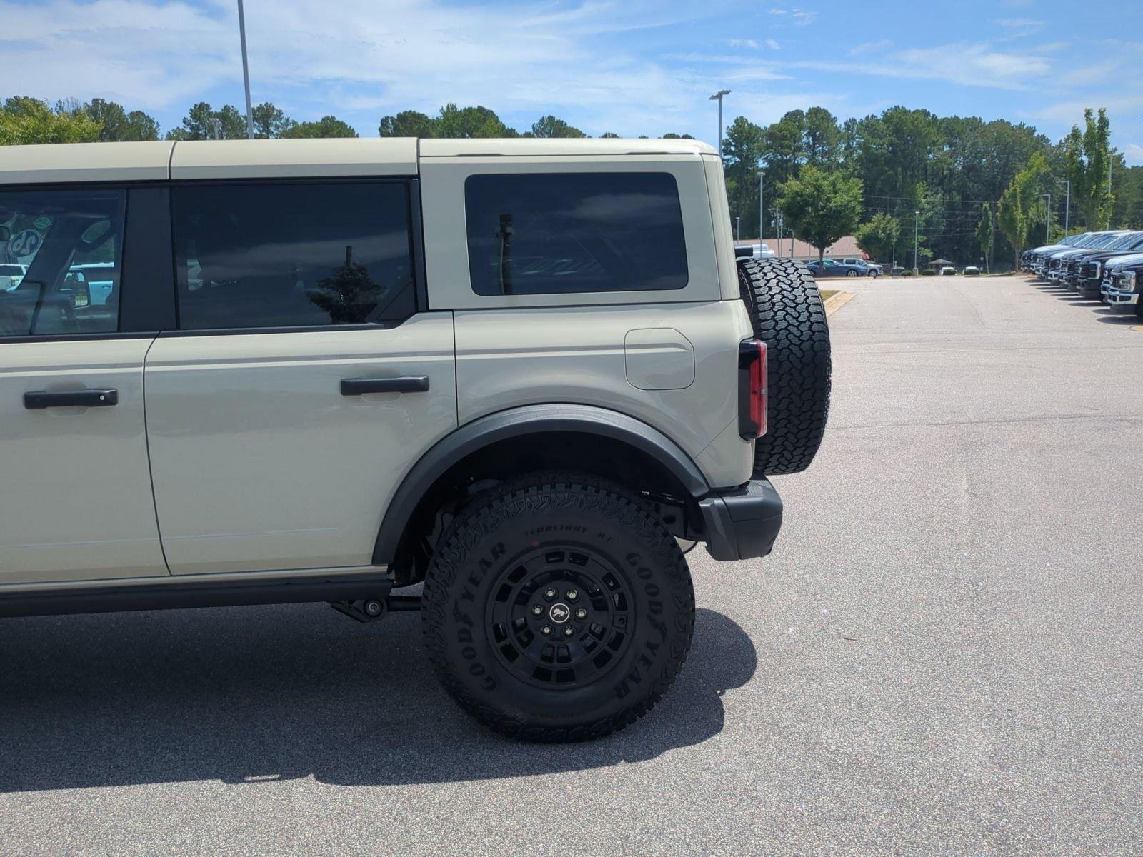 New 2026 Desert Sand Ford Badlands® image 11