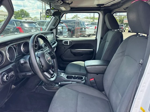 Used 2018 White Jeep Unlimited Sport S image 6