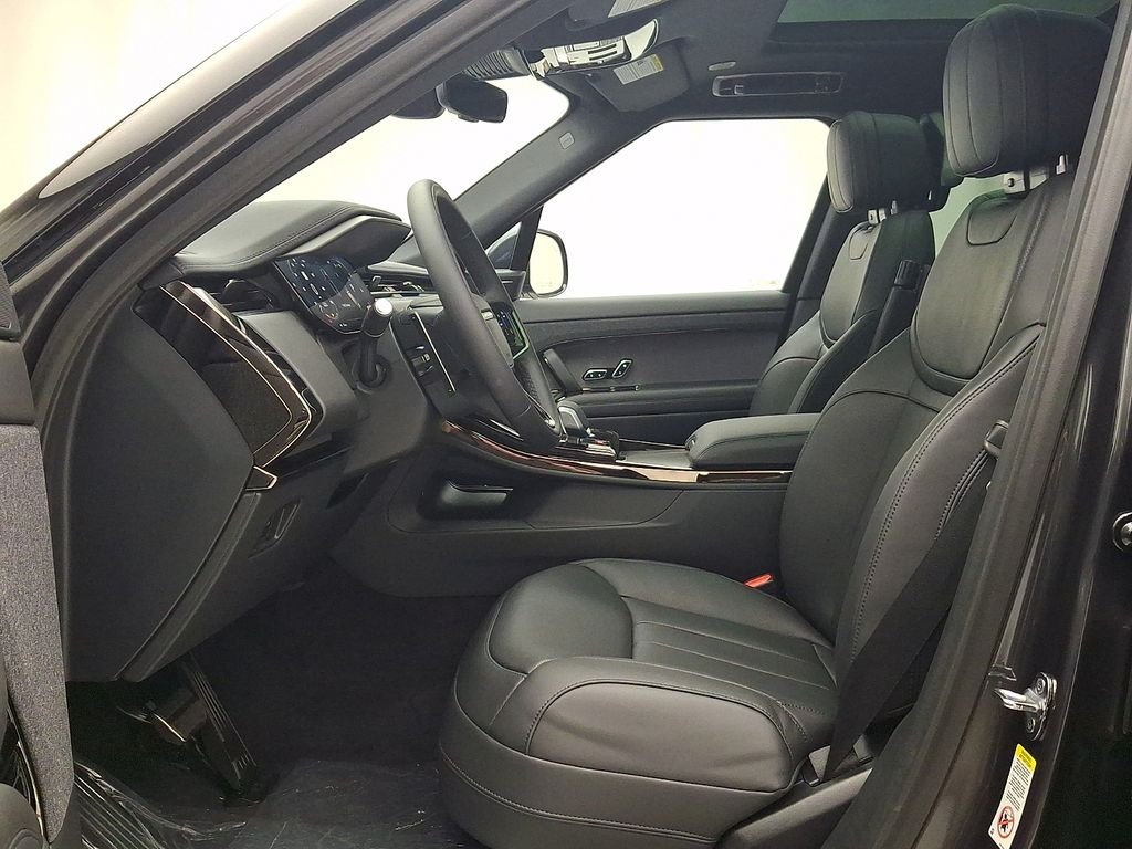 New 2026 Carpathian Grey Land Rover Dynamic SE image 10