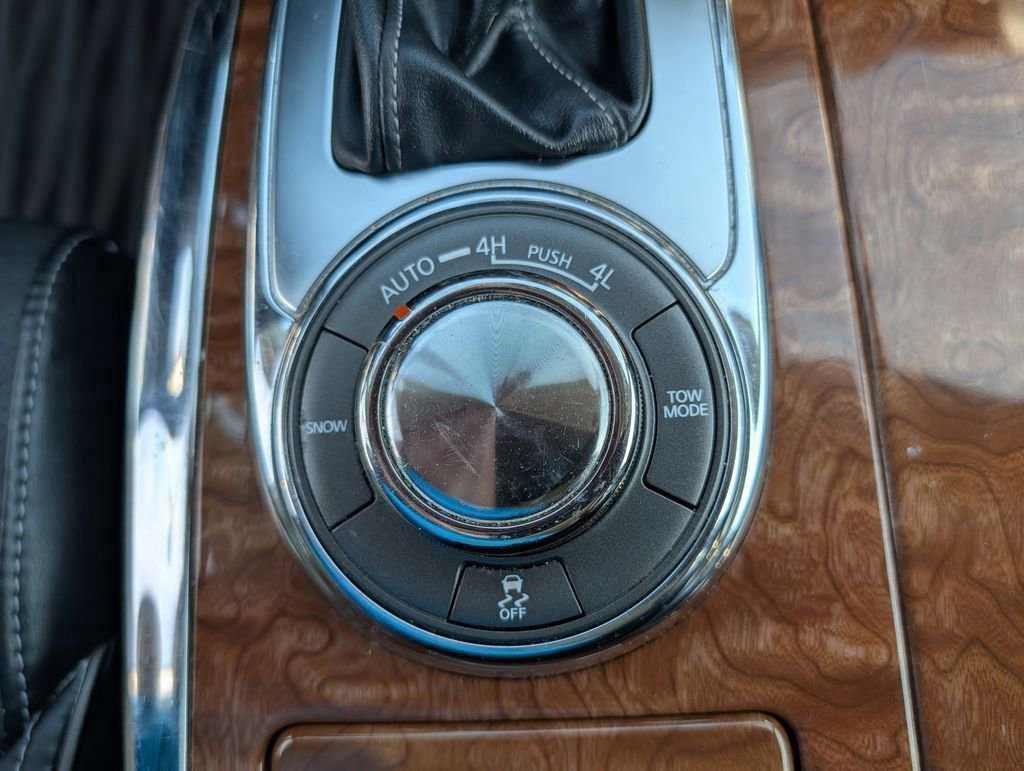 Used 2019 Moonstone White INFINITI LUXE image 33