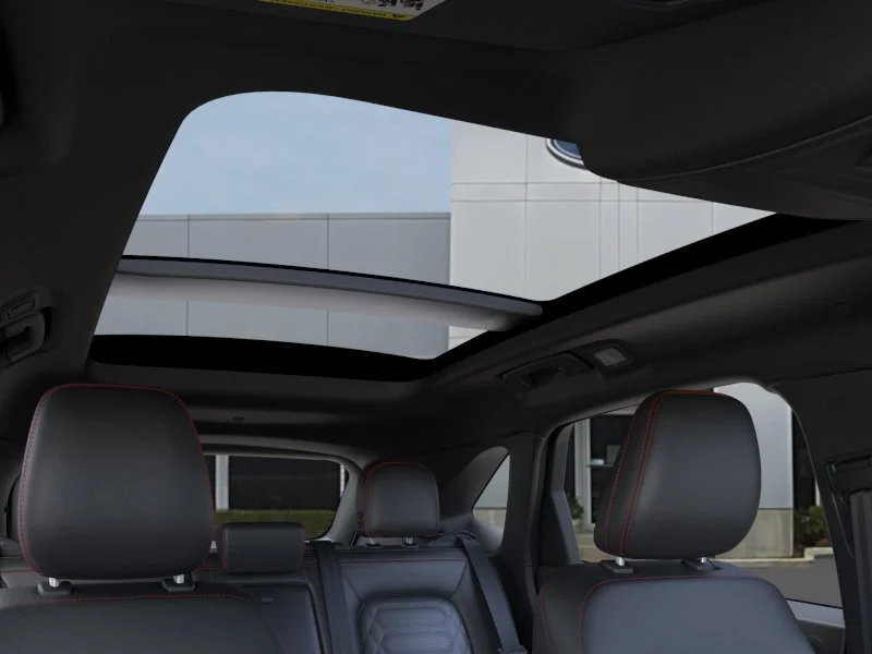 New 2024 Star White Metallic Tri-coat Ford ST-Line Elite image 22