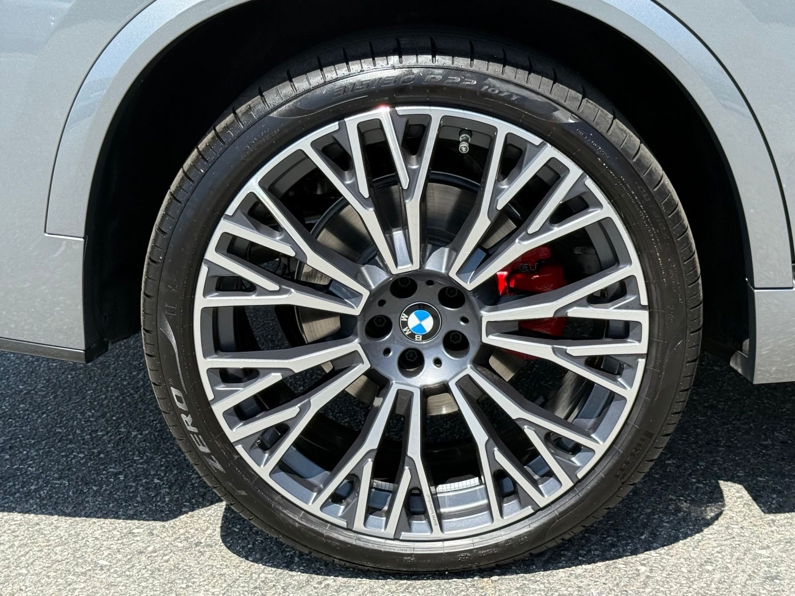Used 2026 Skyscraper Grey Metallic BMW sDrive40i image 18