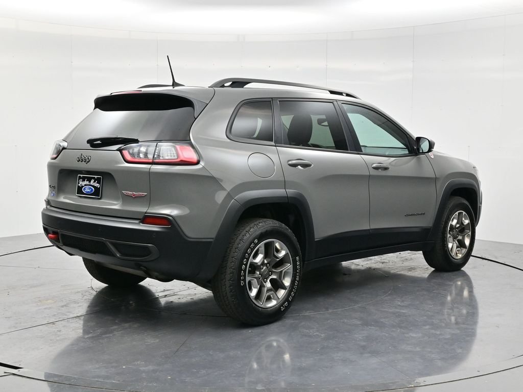 Used 2019 Sting Gray Clearcoat Jeep Trailhawk image 5